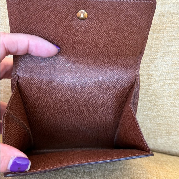 Louis Vuitton Compact Monogram Wallet - Picture 8 of 11